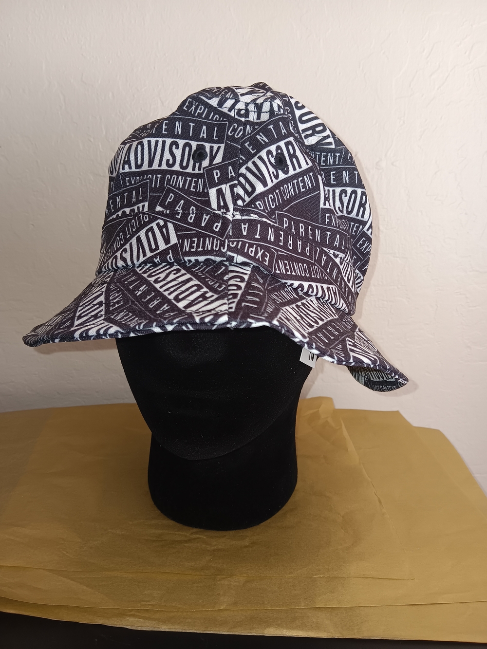 Men's Black & White Graphic Bucket Hat with All-Over Print